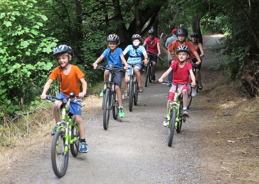 group bike ride